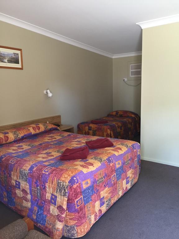 Wagon Wheel & Units Motel Coonabarabran